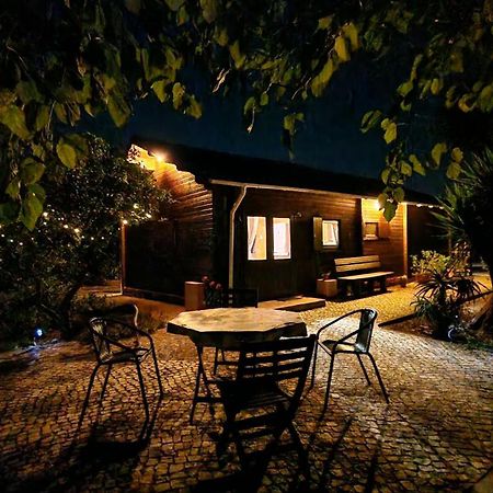 Chalet Villa Mosquito ซิลเวส ภายนอก รูปภาพ