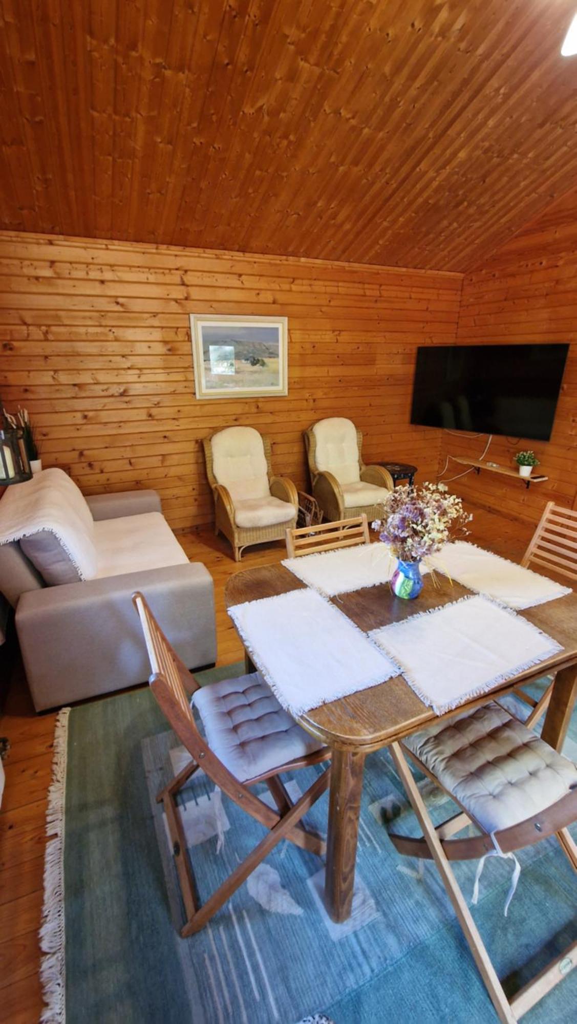 Chalet Villa Mosquito ซิลเวส ภายนอก รูปภาพ